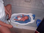 Wed Jun  1 19:58:47 2005

First tub bath!