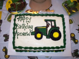 Sat 26 Apr 2008 12:57:34 PM

Andrew chose a John Deere theme for his 3rd birthday party.