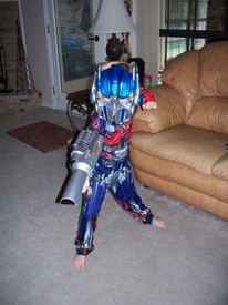 Fri 01 Oct 2010 04:59:10 PM

Andrew couldn't wait to dress up in his new Optimus Prime Halloween costume.