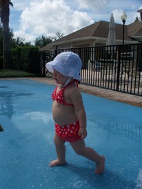 Mon 16 Aug 2010 11:21:27 AM

Dad, mom, Andrew and Gracie went to one of the pools in Fleming Island.